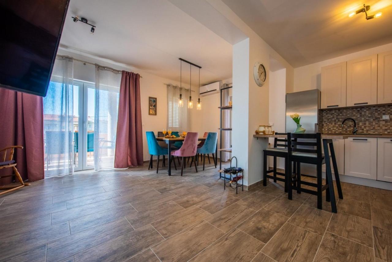Kaštela Apartman Paula מראה חיצוני תמונה