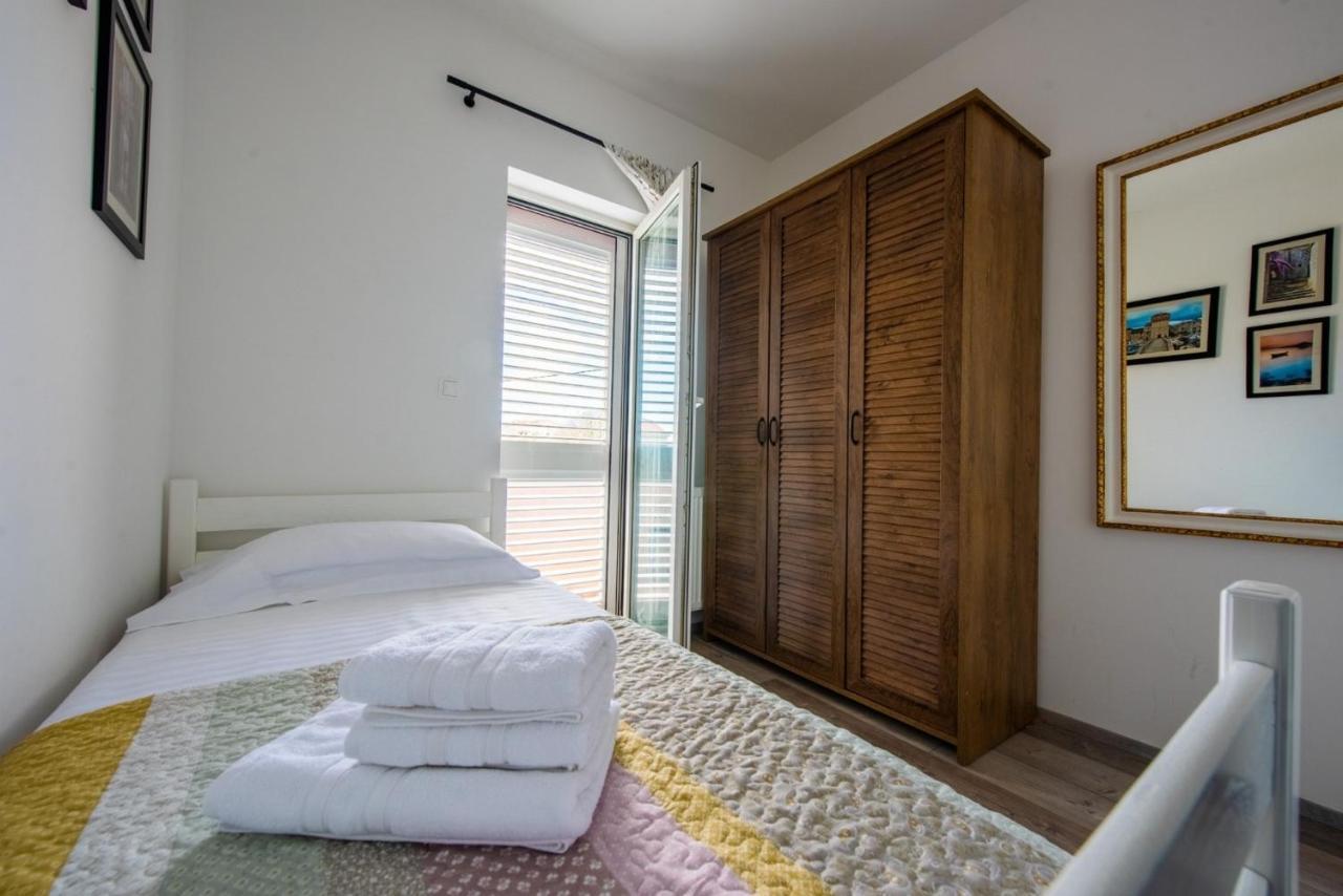Kaštela Apartman Paula מראה חיצוני תמונה