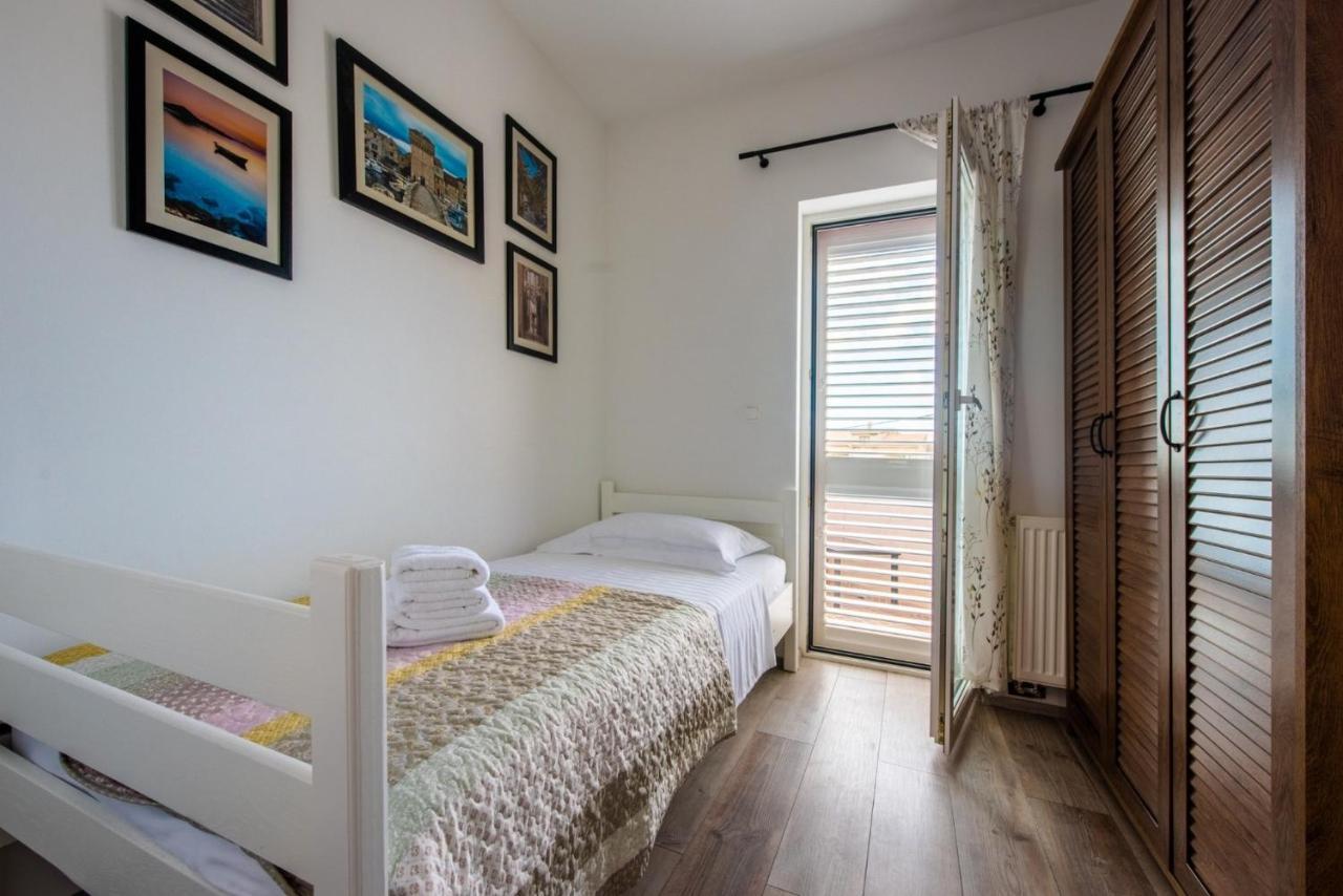 Kaštela Apartman Paula מראה חיצוני תמונה
