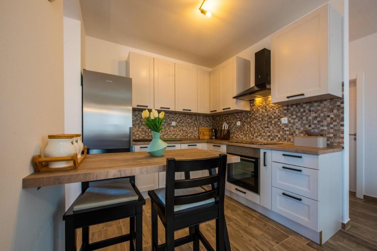 Kaštela Apartman Paula מראה חיצוני תמונה